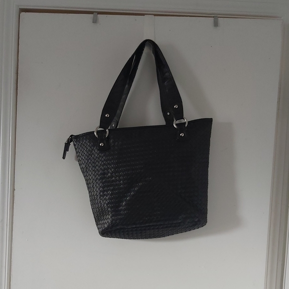 Guess purse - Picture 5 of 5